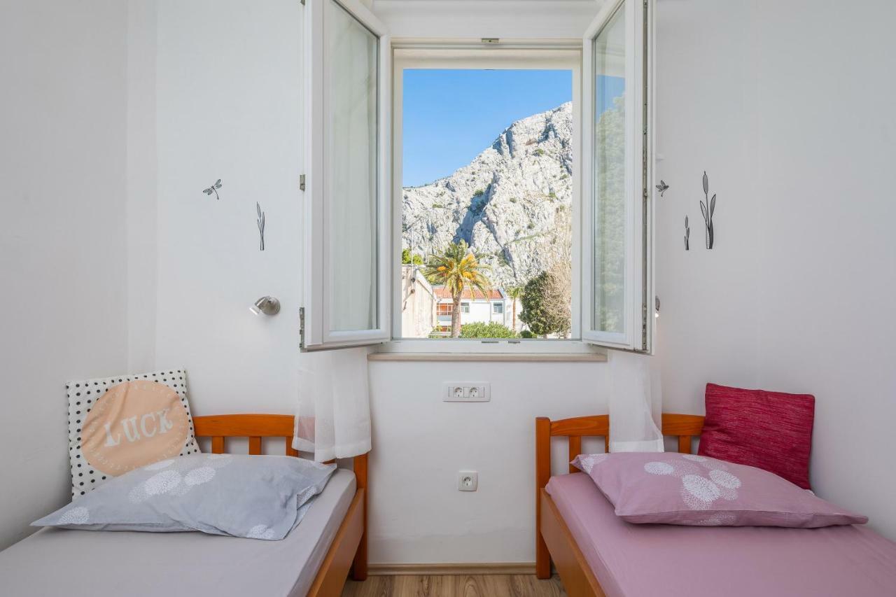 Sandy Beach Apartment Omiš Exteriér fotografie